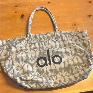 ALO Yoga Gray Women's Tote Bag